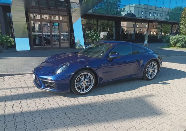 Porsche 911 cena 520000 przebieg: 85000, rok produkcji 2019 z Międzychód małe 79